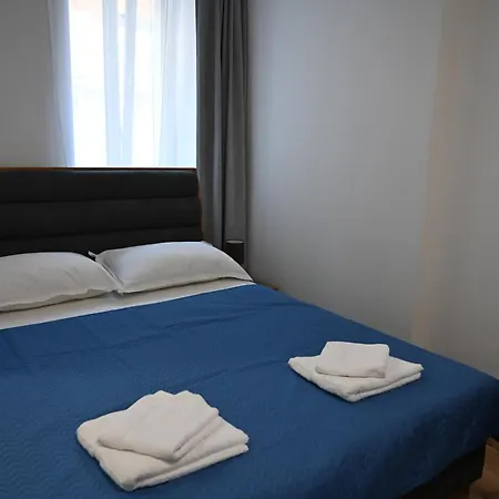 Green Apartment