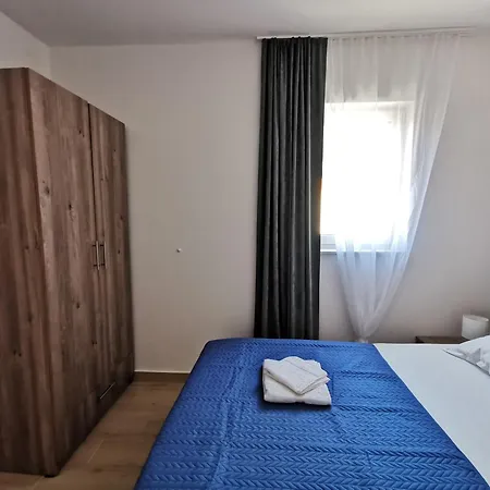 Green * Baška Voda