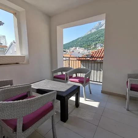 Green Baška Voda