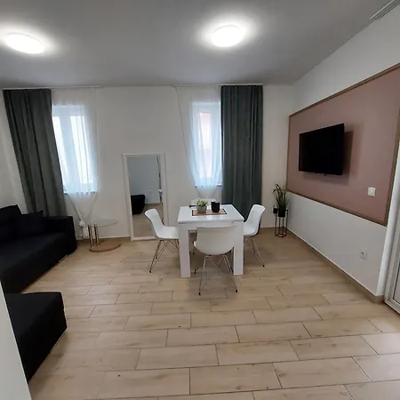 Apartment Green *